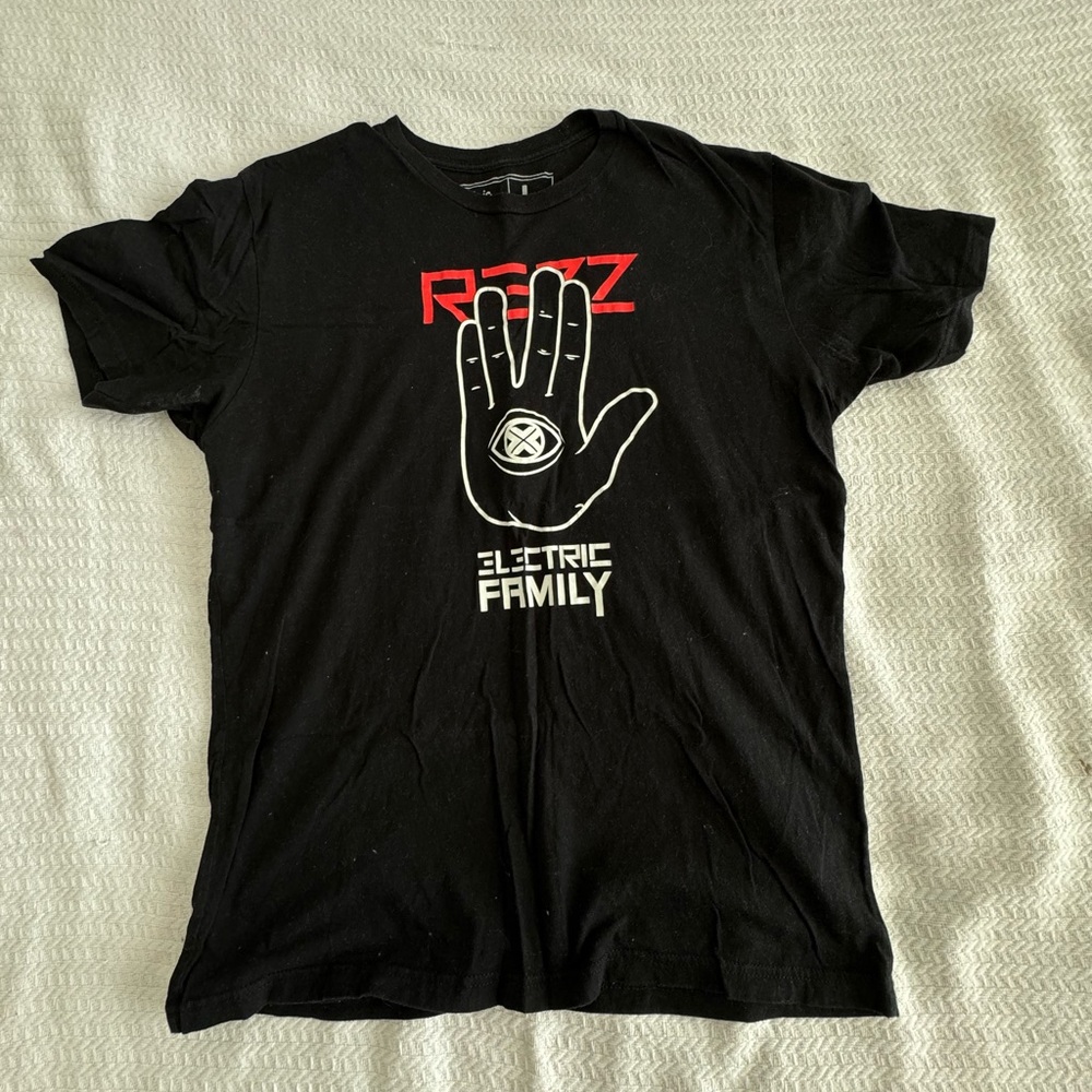Black and Red Rezz T-Shirt